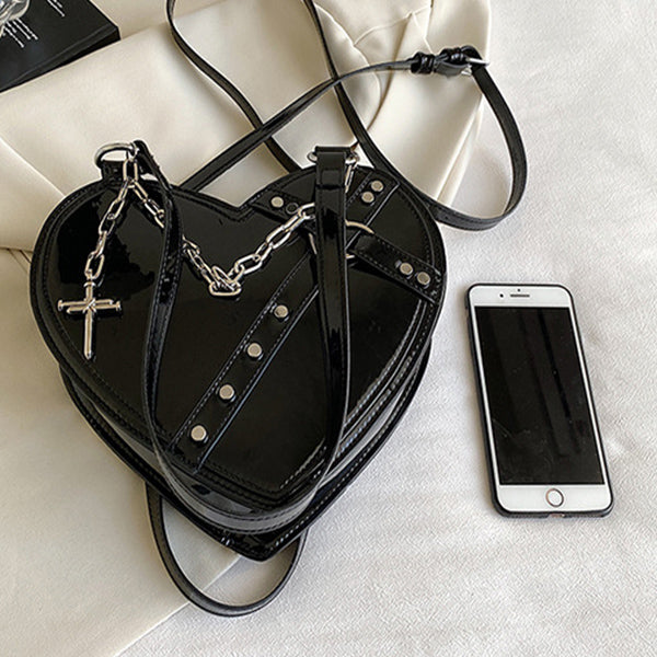 Chain Heart-shaped Bags Large Capacity Love Shoulder Bag For Women Valentine’s Day - hand